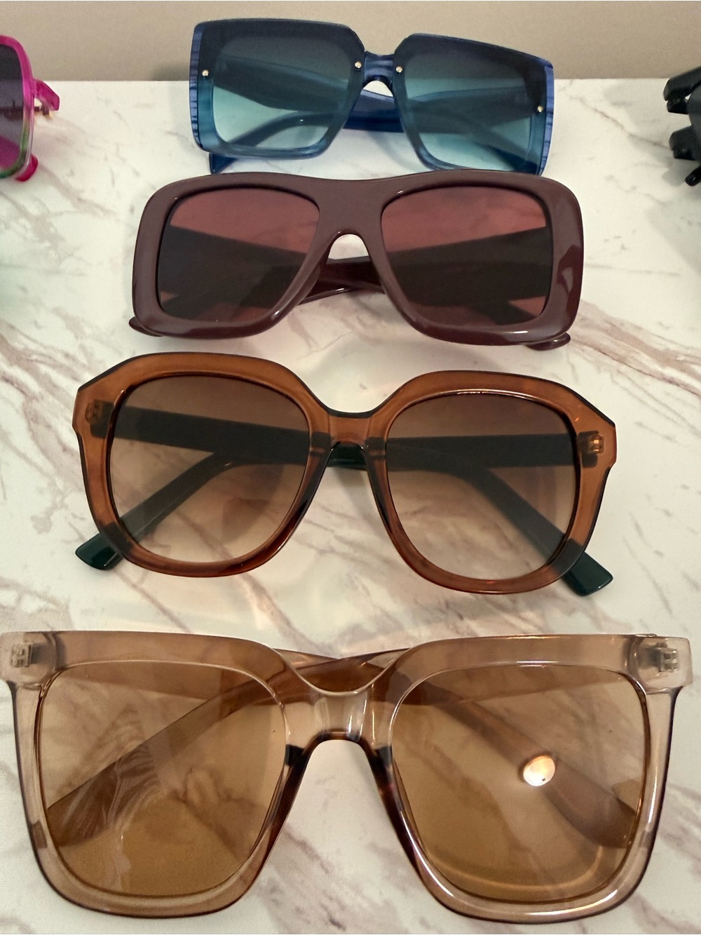 12 Sunglasses Bundle! Ready for Summer!- ON SALE THRU 8/23/26! - Picture 3 of 4